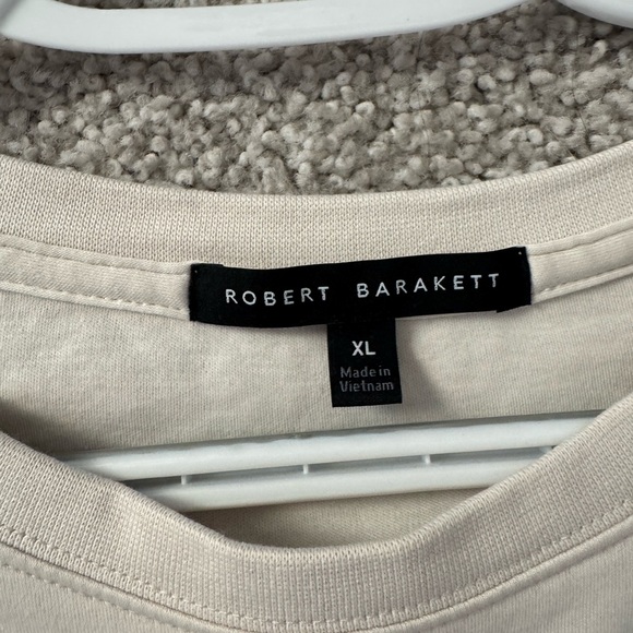 Robert Barakett Men's Ivory T-Shirt - Picture 2 of 3